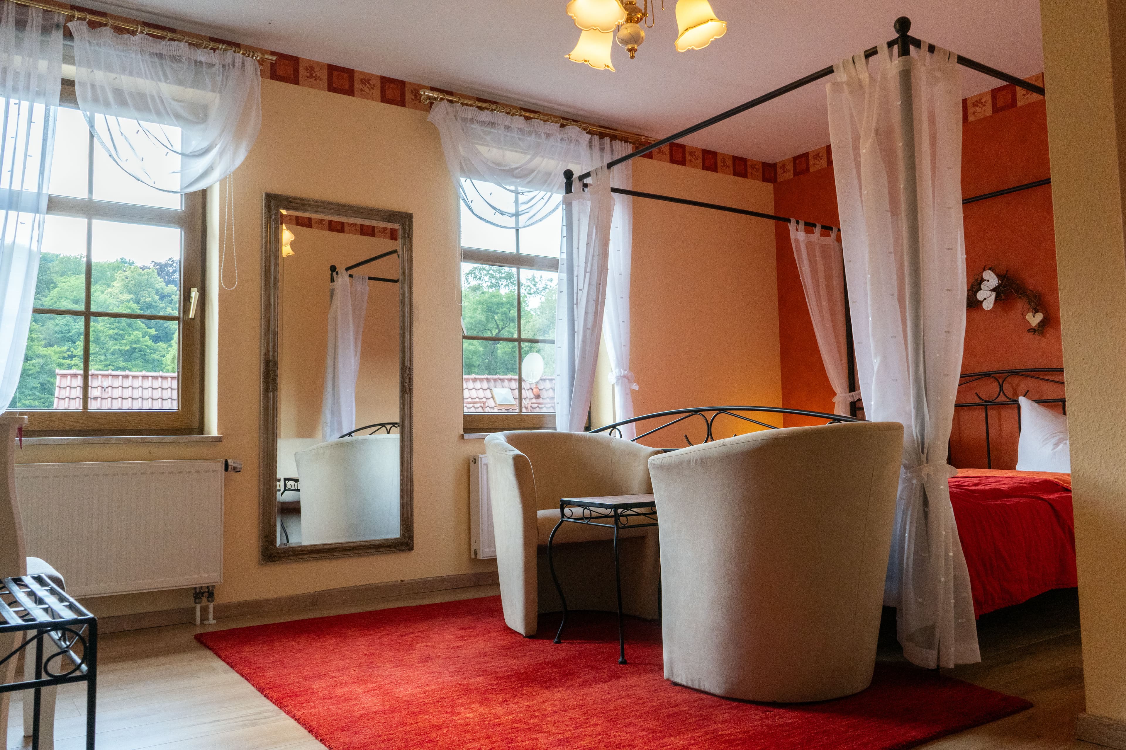 Romantik- und Hochzeitszimmer image 1